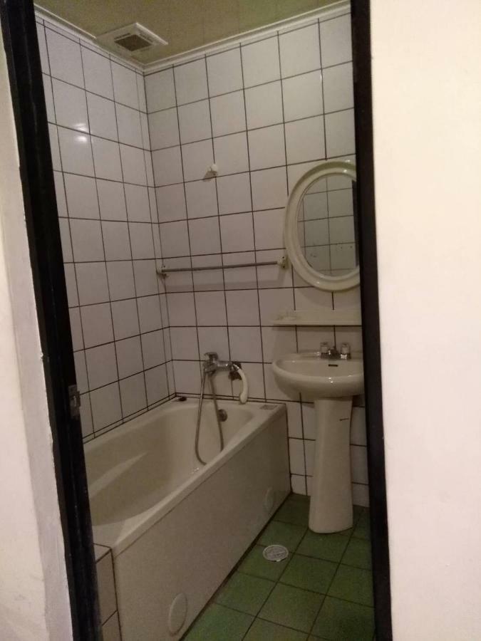 Hua Bin Hotel Yilan Екстер'єр фото