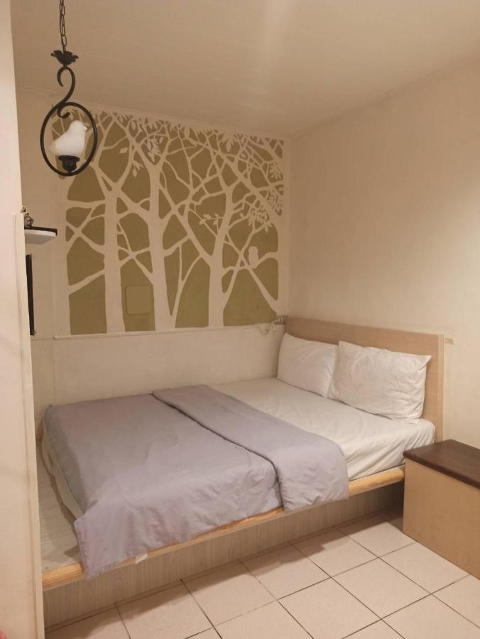 Hua Bin Hotel Yilan Екстер'єр фото